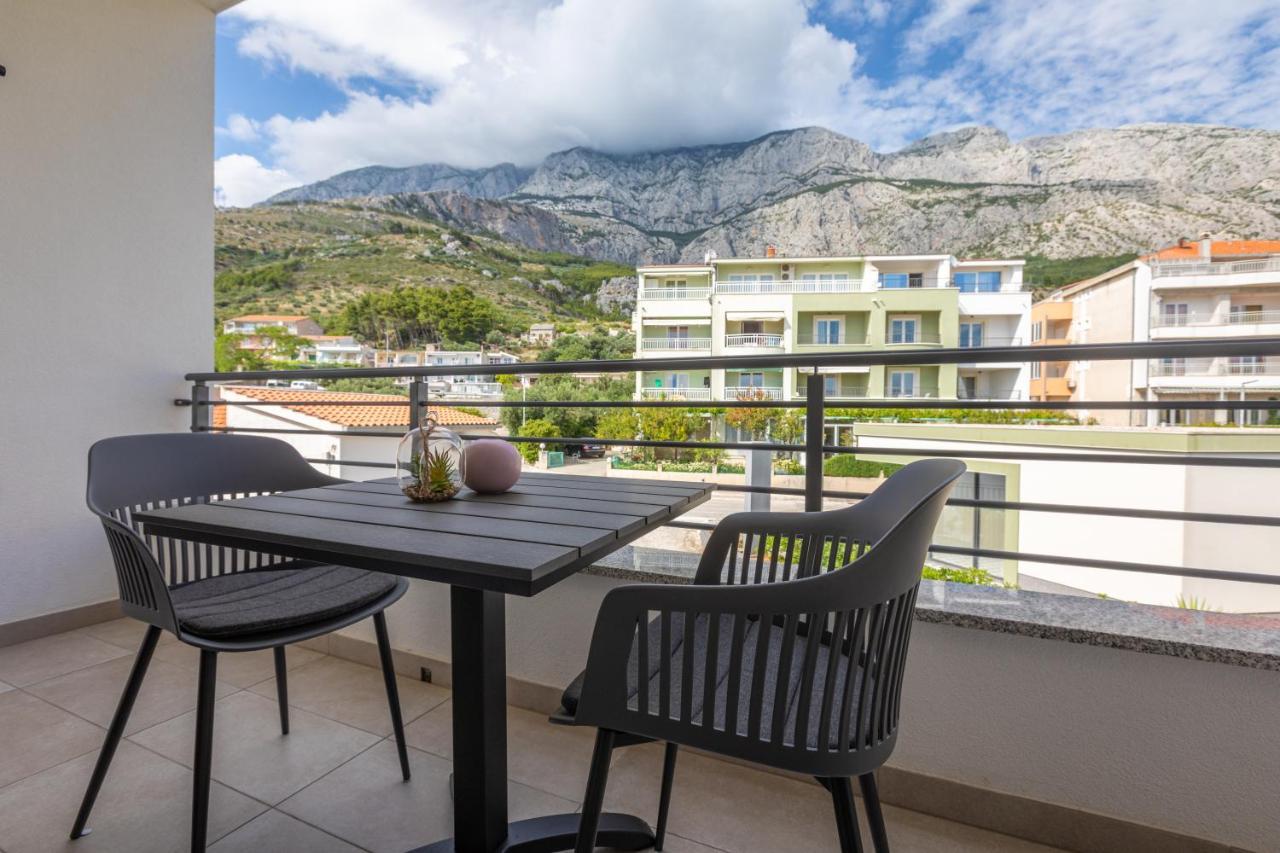 Ivmalu Apartments Tucepi Bagian luar foto