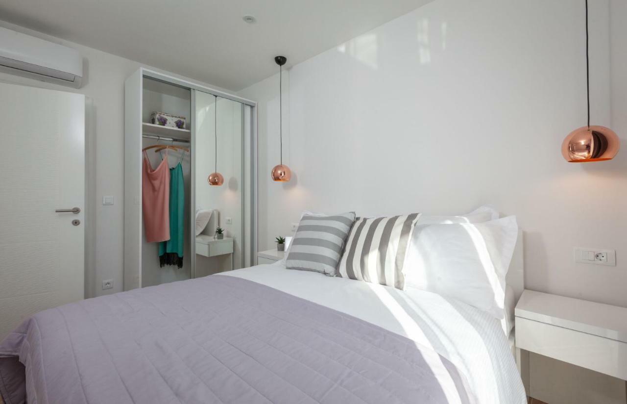 Ivmalu Apartments Tucepi Bagian luar foto