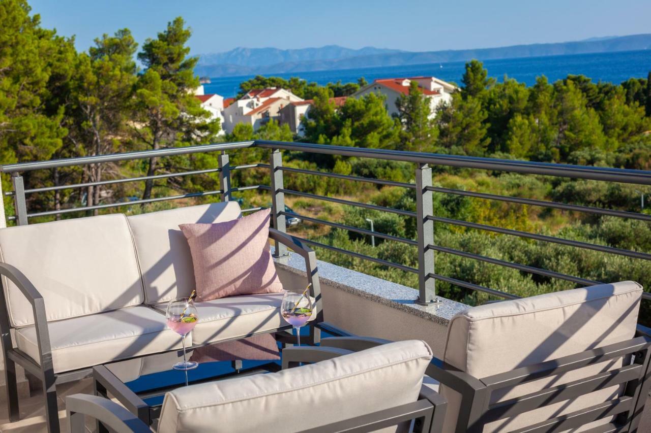 Ivmalu Apartments Tucepi Bagian luar foto